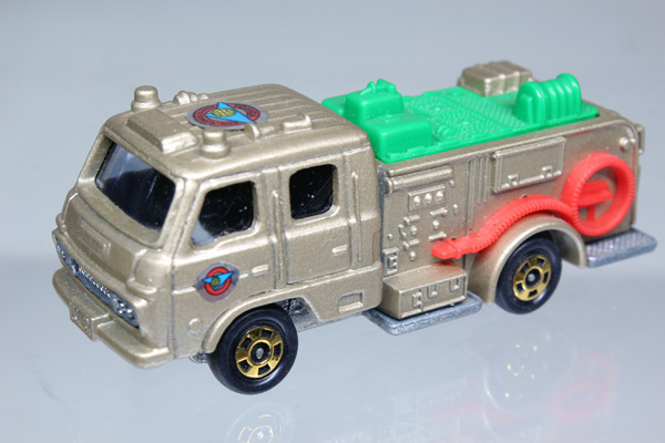 ミニカーショップ ケンボックス 箱なしトミカ 日産コンドルud消防車 チップ キズ有 現状渡し 白箱付minicar Shop Kenbox Tomica