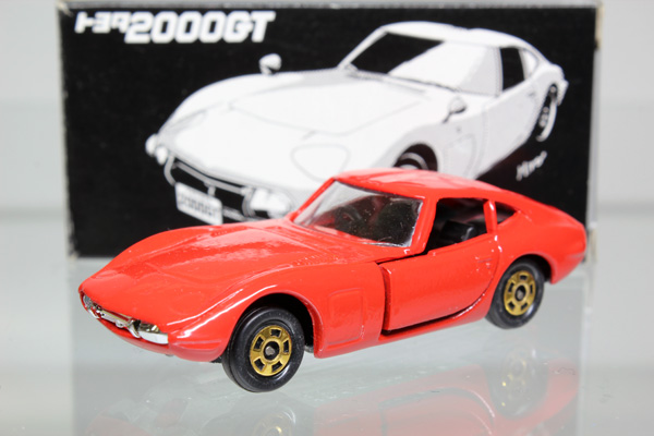 トミカ 2000GT 希少レアカラー赤 ミニカー トミカ 2000GT 希少レアカラー赤 ミニカー おまけ付き トミカ 2000GT