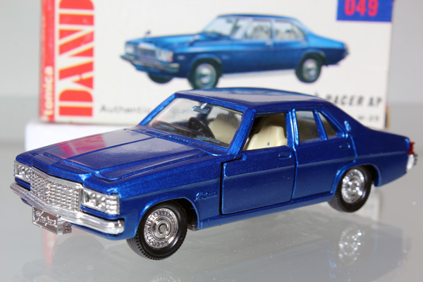 ミニカーショップ ケンボックス ダンディ 049 マツダロードペーサー 箱潰れminicar Shop Kenbox Tomica