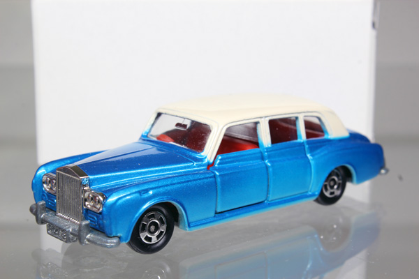 ミニカーショップ ケンボックス トミカ 青箱 F6 ロールスロイスファンタムvi 青 白 F6 1 6 G47外国車シリーズminicar Shop Kenbox Tomica
