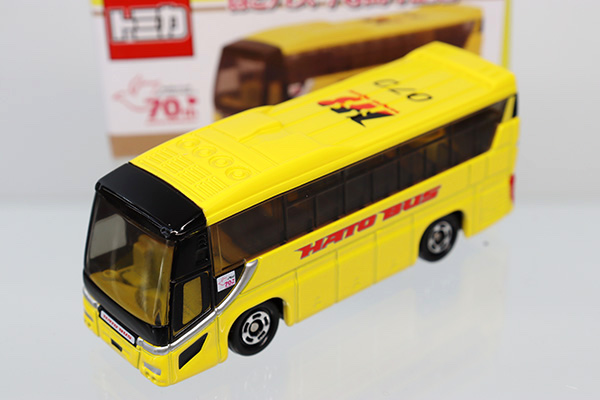 は と バス トミカ