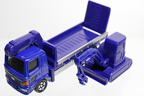 ミニカーショップ ケンボックス トミカギフトばらし 日野重機搬送車 建設車両セット5 白箱付minicar Shop Kenbox Tomica