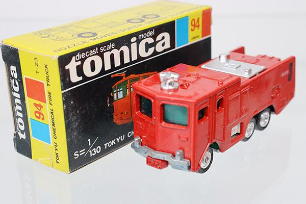 ミニカーショップ ケンボックス トミカ 黒箱 94 東急化学消防車 箱少ダメージ 現状渡し おもちゃ問屋のデットストック品です Minicar Shop Kenbox Tomica
