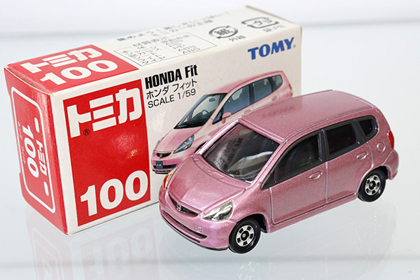 ミニカーショップ ケンボックス トミカ 赤箱☆100☆ホンダフィット【ST2】※新車シール・TOMY青ロゴMinicar shop KENBOX  TOMICA