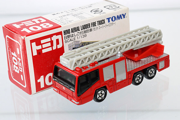 ミニカーショップ ケンボックス トミカ 赤箱 108 日野はしご付消防車 St2 新車シール Tomy青ロゴminicar Shop Kenbox Tomica