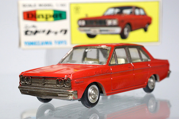 ミニカーショップ ケンボックス ダイヤペット☆186☆日産セドリック(赤