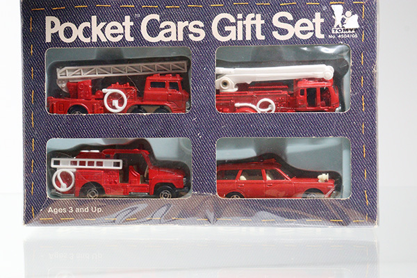 ミニカーショップ ケンボックス トミカギフト Pocket Cars Gift Set 日野ハシゴ消防車 セドリック他計4台 箱多少ヨレ 詳細telにてminicar Shop Kenbox Tomica