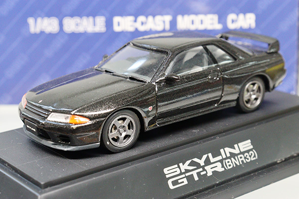 ミニカーショップ ケンボックス エブロ日産スカイラインGT-R(BNR32