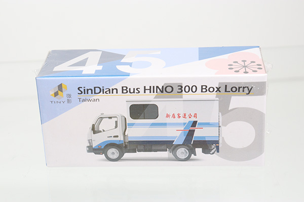 TINY★ATCTW64018★日野300 Box Lorry Sin Dian Bus 新店客運公司 ※No.45※未開封品をお届けします
