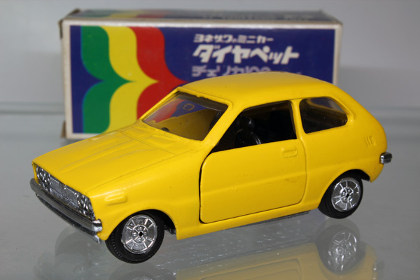 ヨネザワ ダイヤペット ミニカー 三菱ミニカ F4 ヨネザワ玩具 チェリカ100 ダイヤペット 三菱ミニカF4/黄 100-6