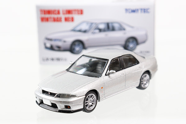 ミニカーショップ ケンボックス トミカリミテッドヴィンテージネオ 151a 日産スカイライン Gt R オーテックバージョン 40th Anniversary 98年式 撮影のため開封済み 買取品 箱少ダメージminicar Shop Kenbox Tomica