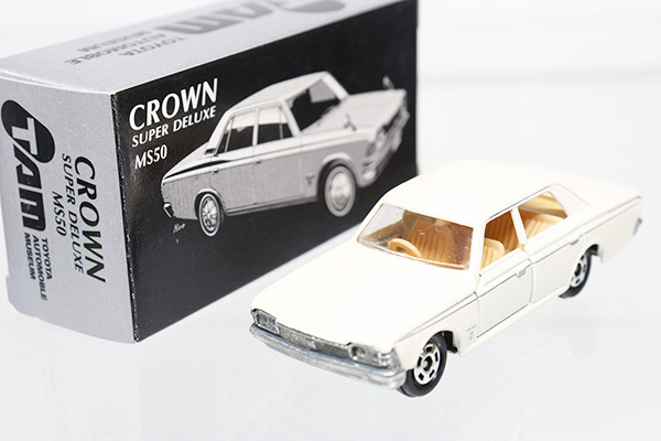 tomica TOYOTA CROWN SUPER DELUXE