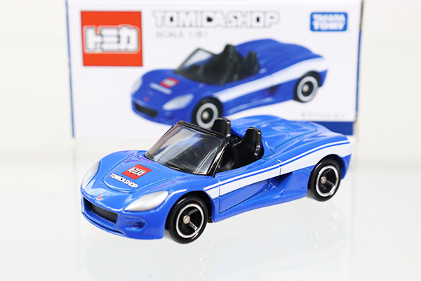 王一博　応援ミニカー 王一博 応援ミニカー 1：24 - メルカリ