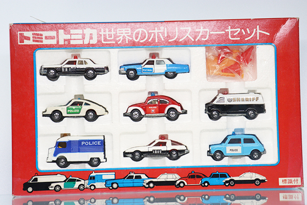 【超特価好評】トミカ 世界のポリスカーセット 商用車、公用車