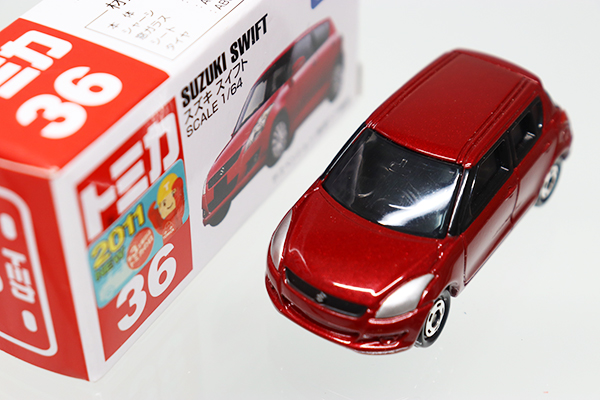 トミカ　赤箱★36★スズキスイフト ※TAKARA TOMYロゴ・新車シール・1/64スケール・箱フタ少破れ・買取品・現状渡し