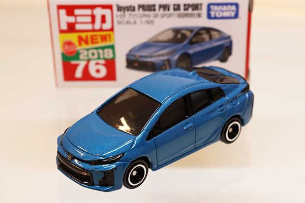 トミカ　赤箱★76★トヨタプリウスPHV GR SPORT(初回特別仕様) ※新車シール・応募券切取済・箱フタ少ヨレ・買取品・現状渡し