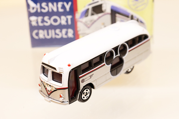 トミー トミカ/Disney にくい Vehicle Collection ディズニーリゾートクルーザー(イラスト絵箱)