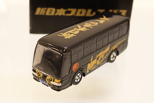 ミニカーショップ ケンボックス トミカ 特注・その他三菱ふそうエアロクイーン(NEW JAPAN) ※新日本プロレスバス・買取品・現状渡しMinicar  shop KENBOX TOMICA