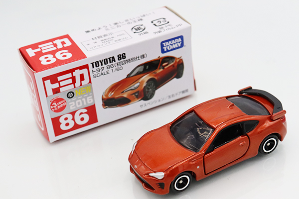 トミカ　赤箱★86★トヨタ86 ※初回特別仕様・TAKARATOMYロゴ・新車シール・撮影の為開封・セール品につき現状渡し