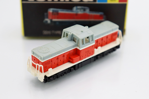 トミカ黒箱17-3 DD13形￼ディーゼル機関車 日本製 当時物￼￼￼ Yahoo!オークション - 当時モノ トミカ 黒箱 DD13形 ディーゼル