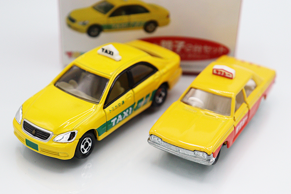 トミカ ミニカー 日本製 タクシー2台 - ミニカー