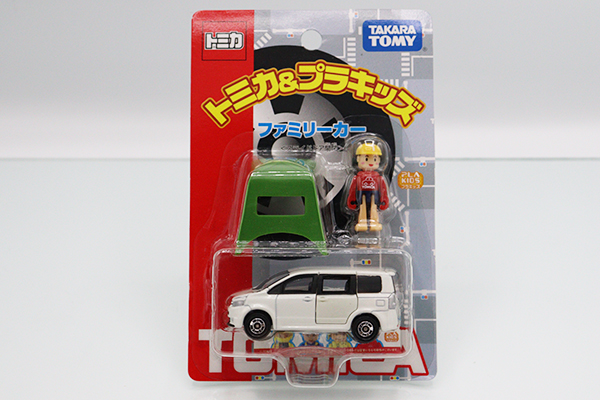 トミカ　特注・その他★★トヨタヴォクシー ファミリーカー ※トミカ&プラキッズ・未開封・台紙カッター跡・買取品・現状渡し