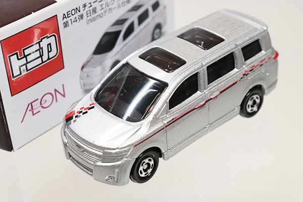 トミカ AEON チューニングカーシリーズ 日産 エルグランド ニスモ-