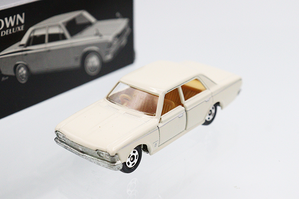 トミカ50周年記念コレクション 03 クラウン スーパーデラックス