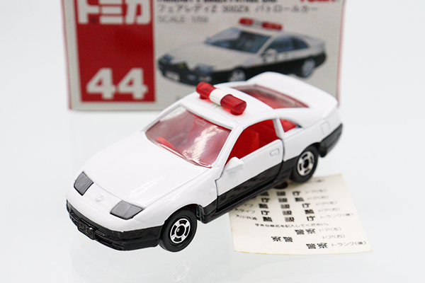 トミカ　赤箱 Amazon | トミカ 15 日産 フェアレディZ 300ZX 1/59 赤