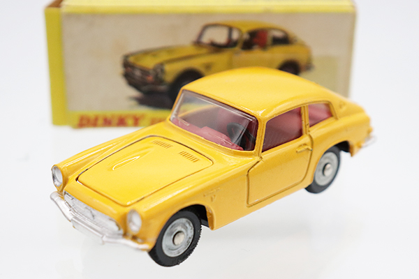 DINKY TOYS★1408★ホンダS800 ※ディンキー・塗装スレ・箱スレ、ヨレ、補修跡、書込・角少潰れ・買取品・現状渡し