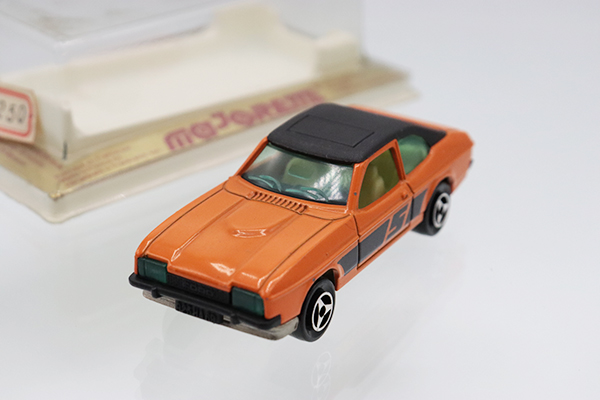 MAJORETTE★251★フォードCAPRI ※開封済・プラ少スレ、少汚れ、値札貼・買取品・現状渡し