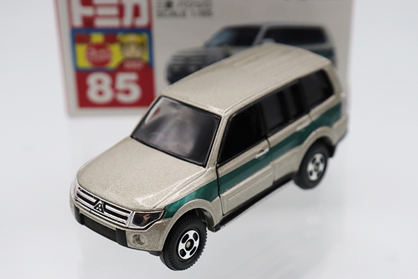 ミニカーショップ ケンボックス トミカ 赤箱☆85☆三菱パジェロ