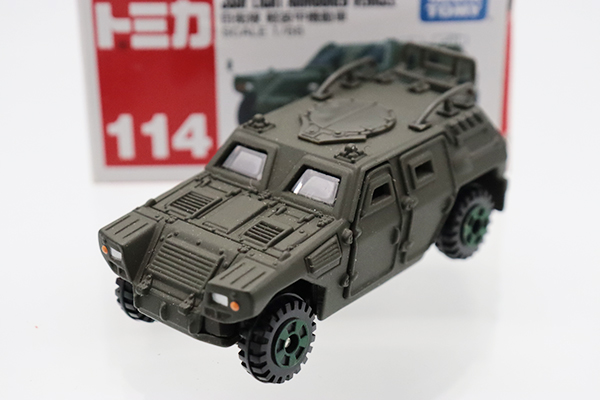 ミニカーショップ ケンボックス トミカ 赤箱☆114☆自衛隊 軽装甲機動車  ※TAKARATOMYロゴ・箱つぶれ・フタ少破れ・買取品・現状渡しMinicar shop KENBOX TOMICA