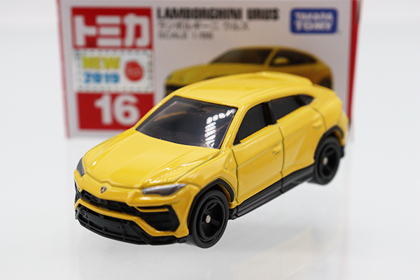 ミニカーショップ ケンボックス トミカ 赤箱☆16☆ランボルギーニウルス(黄)  ※TAKARATOMYロゴ・2019年新車シール・箱スレ・買取品・現状渡しMinicar shop KENBOX TOMICA