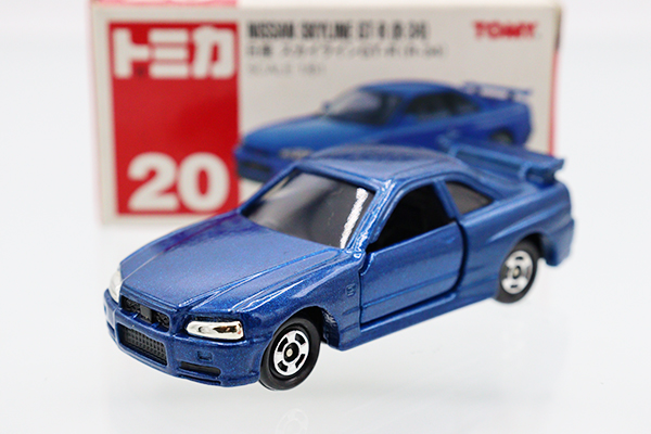 トミカ スカイライン 赤 ミニカー レビュー トミカ No.76 日産 スカイライン（13代目 V37