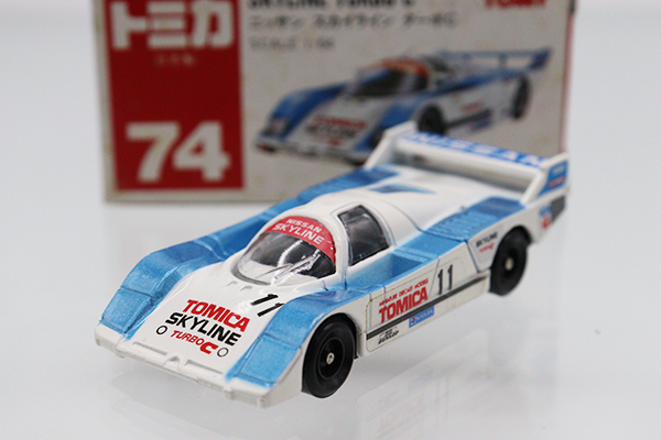 ミニカーショップ ケンボックス トミカ 赤箱(日本製)☆74-4☆日産スカイライン ターボC #11(白/水色)  ※箱スレ、汚れ・フタ少破れ・耳ヨレ・買取品・現状渡しMinicar shop KENBOX TOMICA