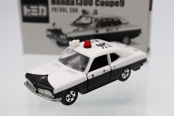 トミカ 日本製 No.7 ホンダ 1300 クーペ9 黒箱 旧ホイール 色指定箱 トミー TOMICA TOMY HONDA coupe  10(乗用車)｜売買されたオークション情報、yahooの商品情報をアーカイブ公開 - オークファン ミニカー