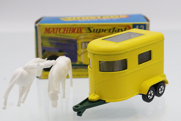 ミニカーショップ ケンボックス マッチボックス☆43☆ポニートレイラー