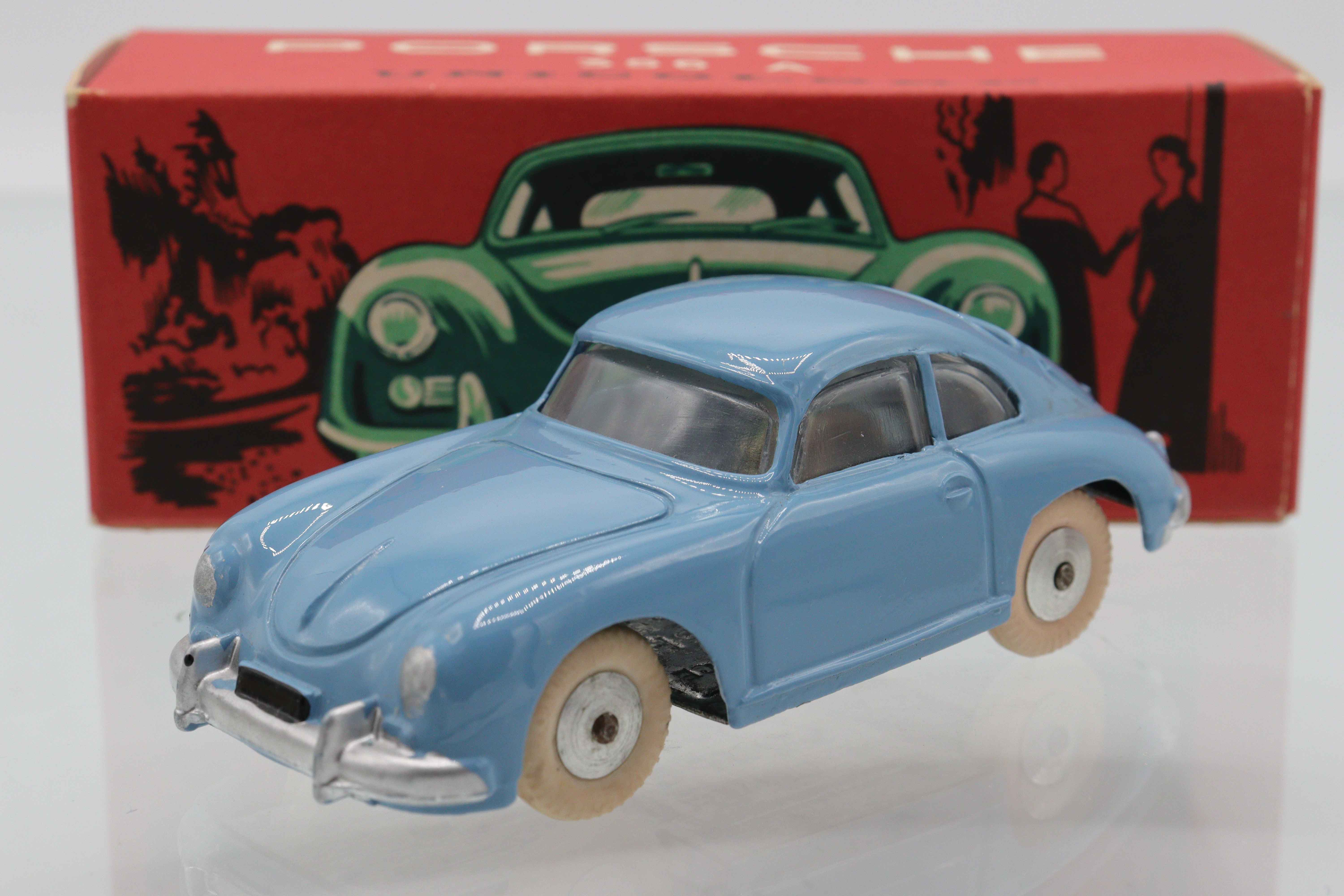 ミニカーショップ ケンボックス QUIRALUポルシェクーペ 356 A