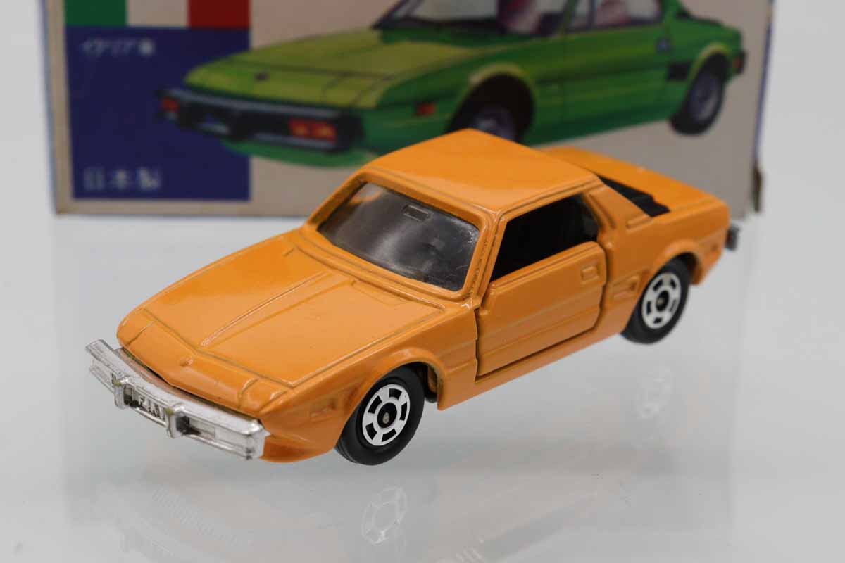 ミニカーショップ ケンボックス トミカ 青箱☆F28☆フィアットX1/9