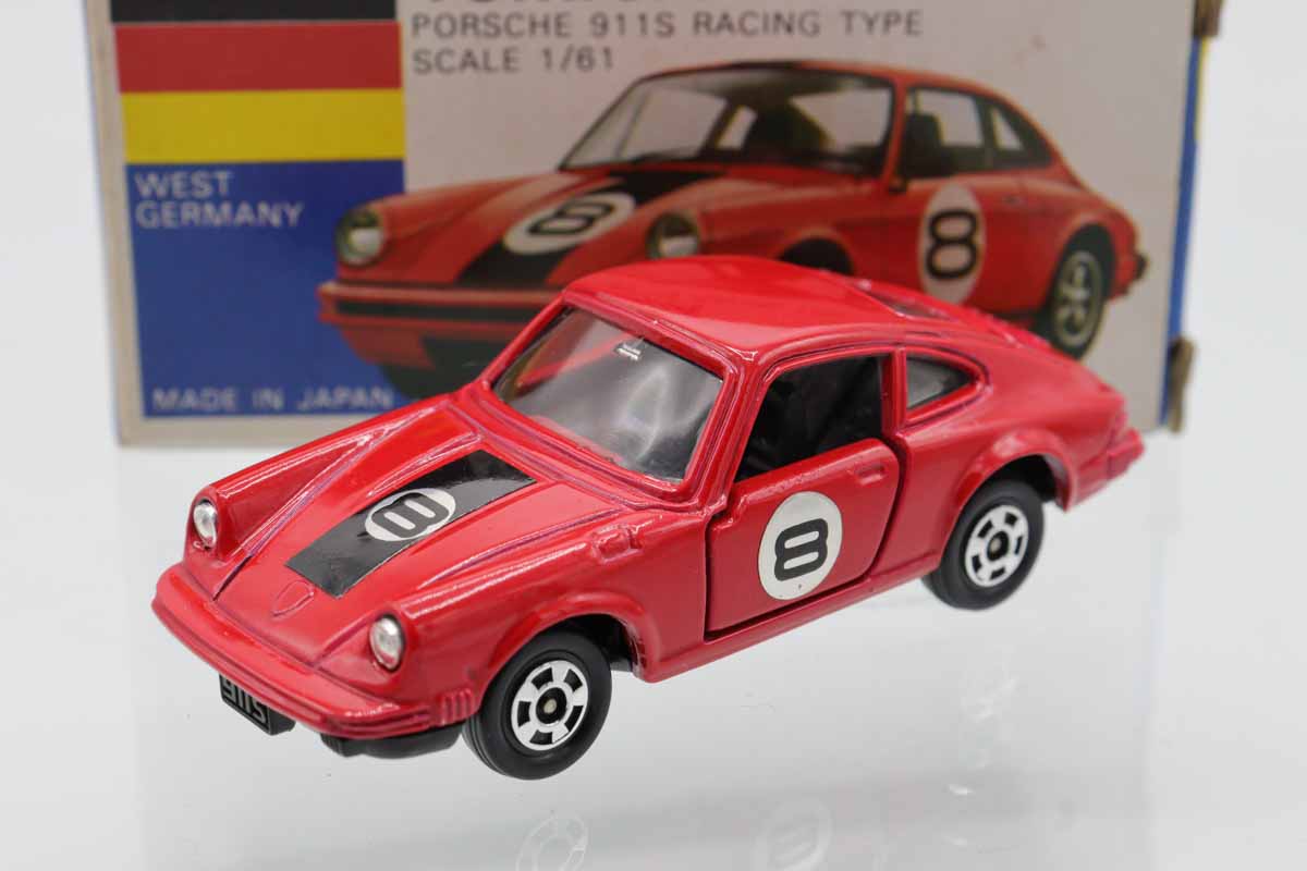 Amazon.co.jp: 青箱トミカ 日本製 No.F17 ポルシェ911S