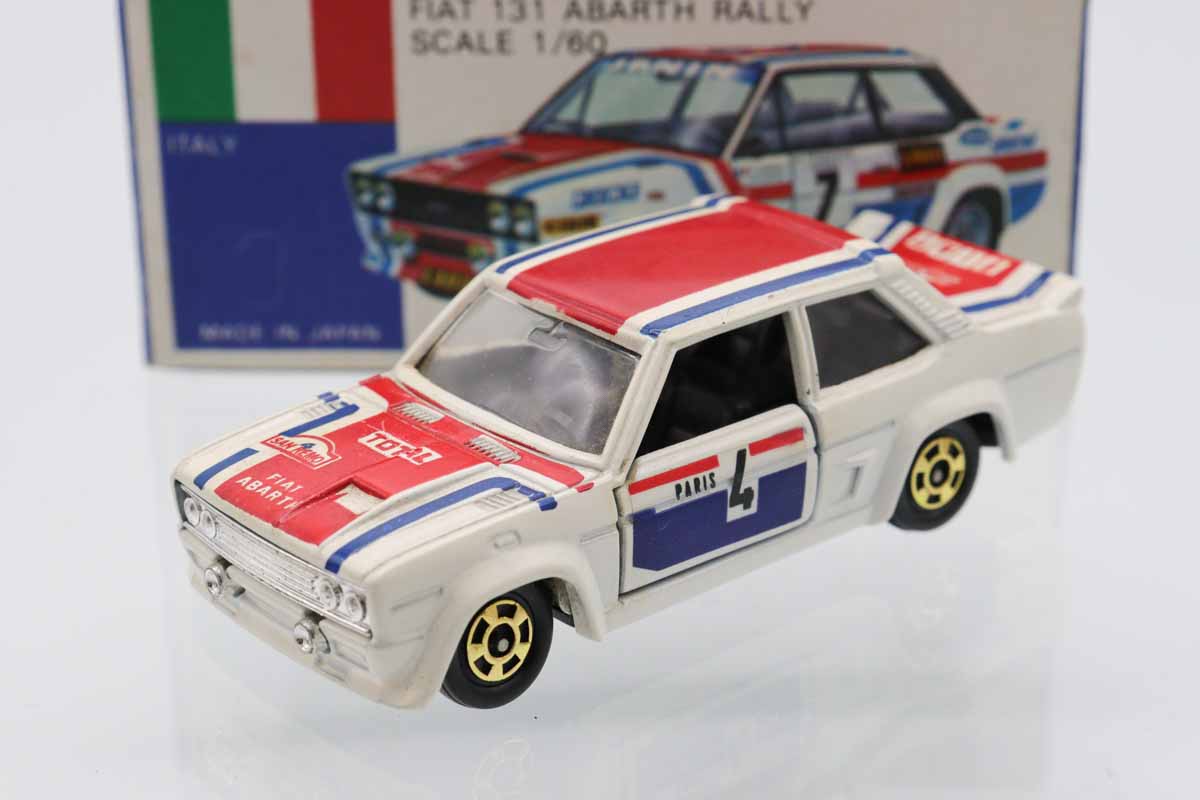 てなグッズや ミニカーショップ 青箱☆F11☆フィアット トミカ ケンボックス ミニカー