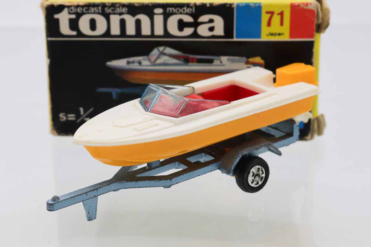 tomica ヤマハ.ボート けん引