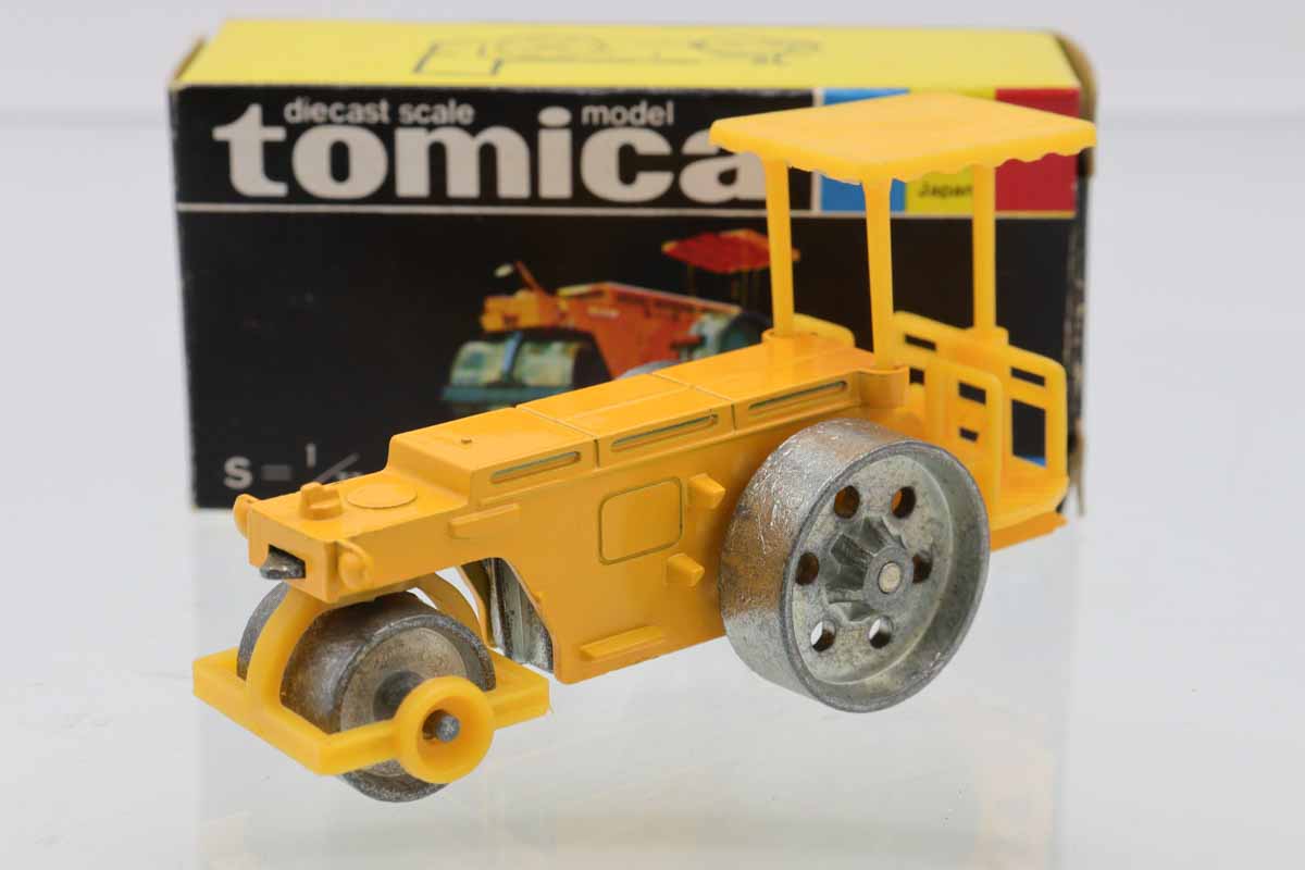 トミカ 川崎重工ロードローラ 日本製 ミニカーショップ ケンボックス トミカ 黒箱☆61☆川崎重工