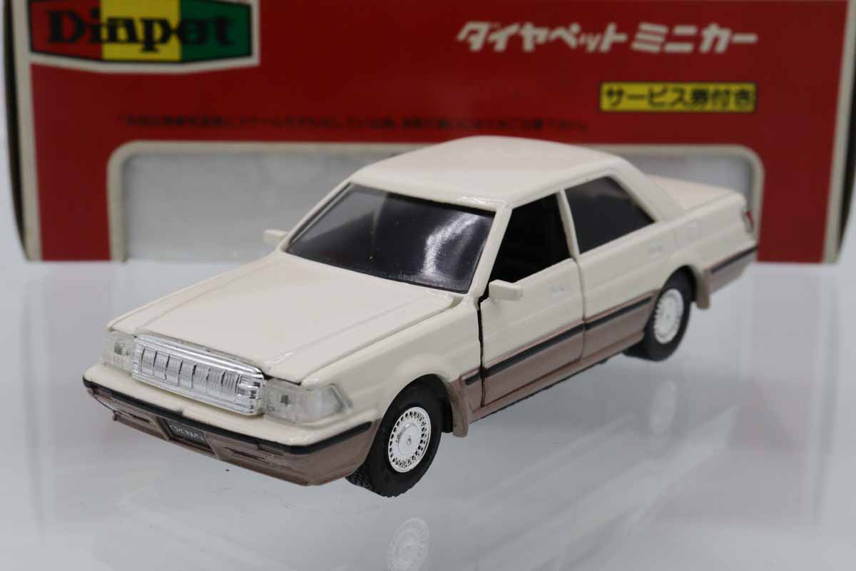 ダイヤペットG-135　トヨタ・クラウン・ロイヤルサルーン(MS110)《未展示 ダイヤペットG-135 トヨタ・クラウン・ロイヤルサルーン(MS110