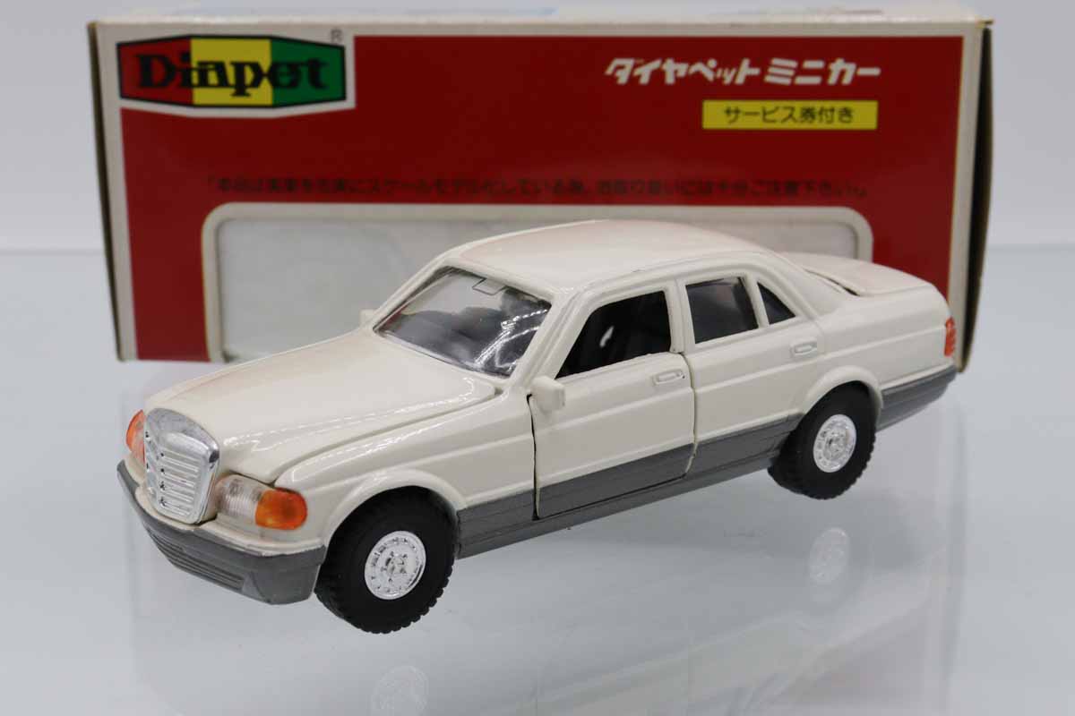 萬代屋【メルセデス ベンツ219黒】tin toy car ブリキ自動車【箱無】 萬代屋【サンルーフ付メルセデス ベンツ220緑エンブレム欠