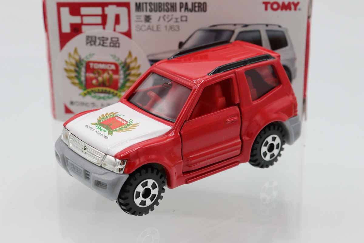 ミニカーショップ ケンボックス トミカ 赤箱☆30☆三菱パジェロ(赤/赤