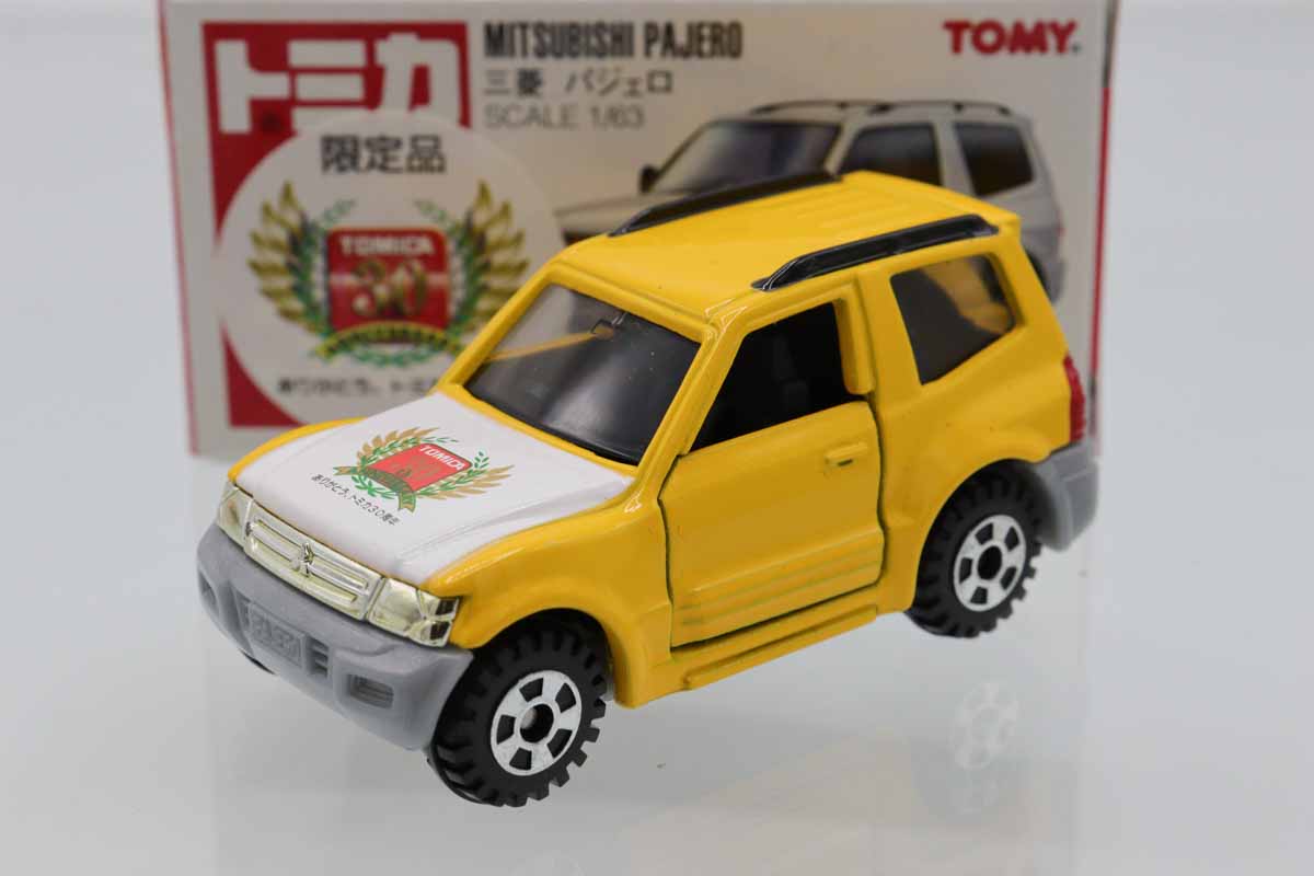 ミニカーショップ ケンボックス トミカ 赤箱☆30☆三菱パジェロ