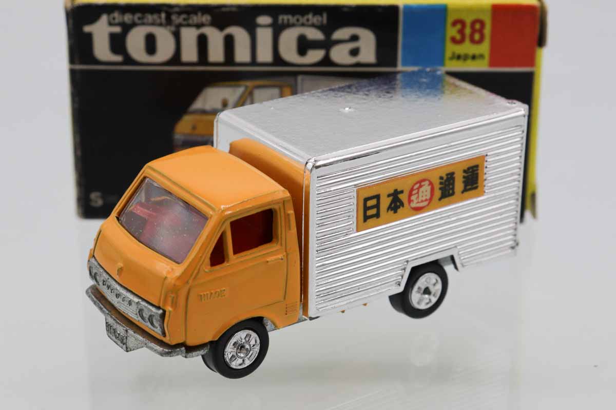 トミカ黒箱41トヨタハイエース冷凍車(日本製) トミカ黒箱41トヨタハイエース冷凍車(日本製) - メルカリ