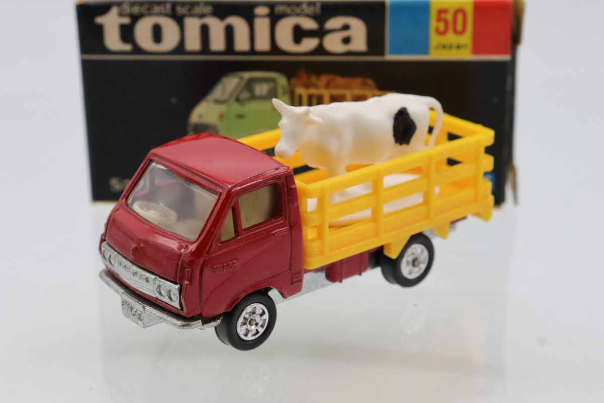 トミカ トヨタ ハイエース 牧場トラック 2台 トミカ 50-1 トヨタハイエース 牧場トラック 1972年